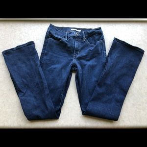 Levi’s 315 Shaping Bootcut Jeans